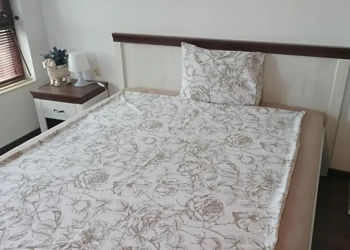 One Bedroom 61 - Restaurant Stadium *